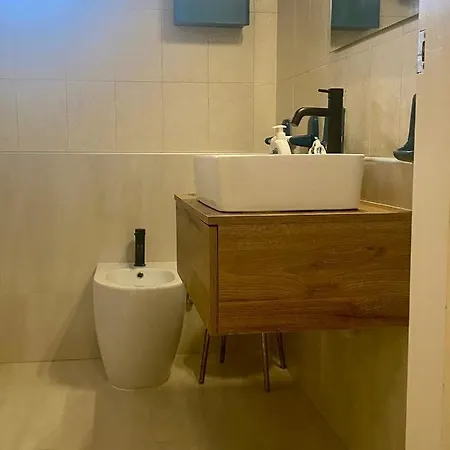 Apartment Paradise *