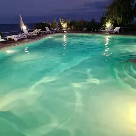 Paradise Apartment *