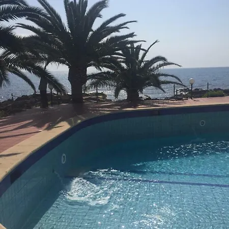 Apartment Paradise *